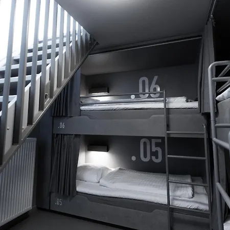 Hostel Roberta's Society