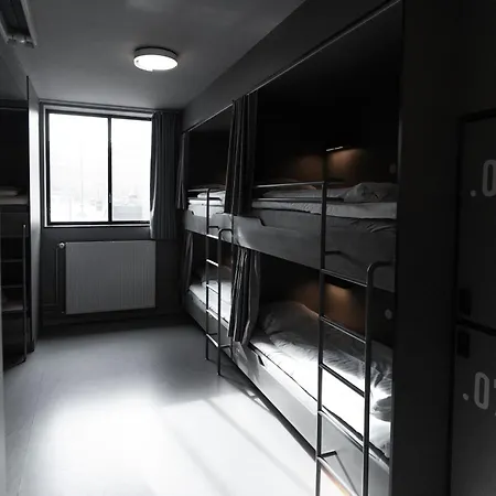 Roberta's Society Hostel *